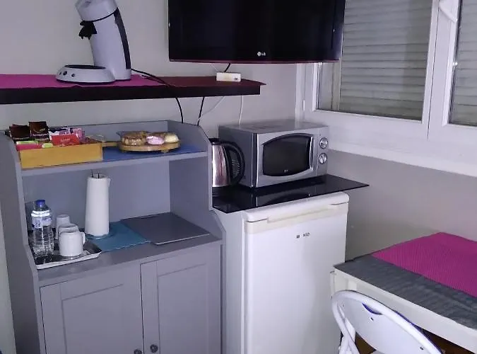 Chambre منزل للإقامة *